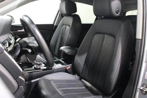 2022 Audi Q5 45 S line quattro Premium