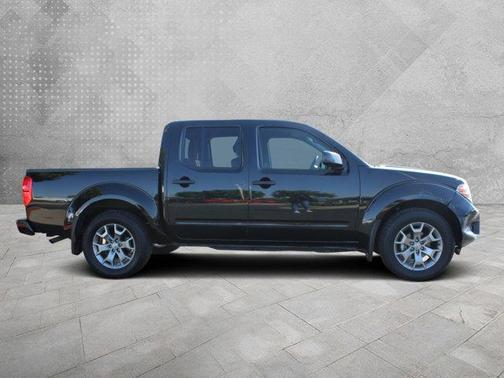 2020 Nissan Frontier SV