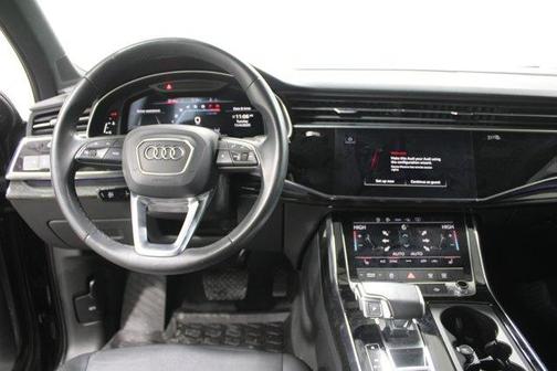 2022 Audi Q7 45 Premium Plus