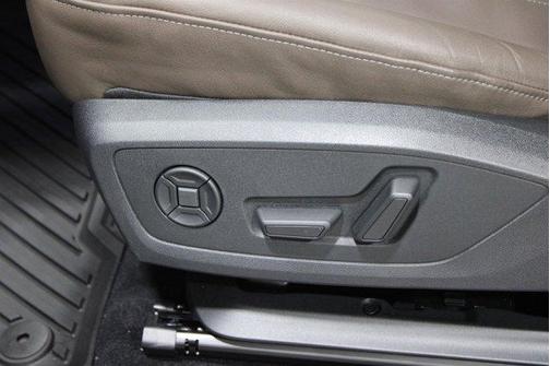 2024 Audi Q4 e-tron 50 Premium Plus