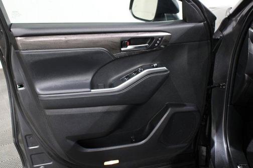 2024 Toyota Highlander Platinum