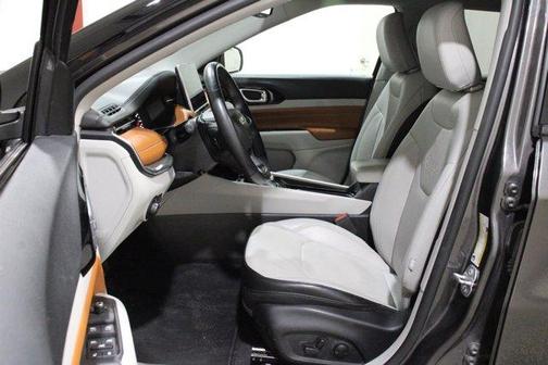 Granite Crystal Clearcoat Metallic 2022 Jeep Compass Limited