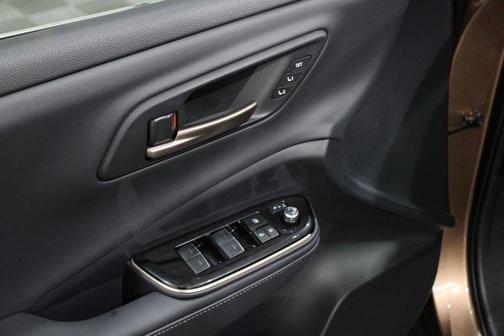 2026 Toyota Crown Platinum