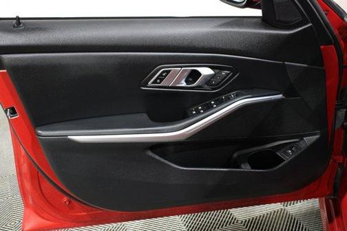 2023 BMW 330 i xDrive