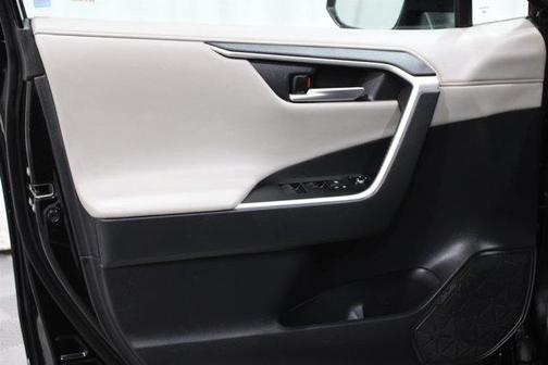 2019 Toyota RAV4 Adventure