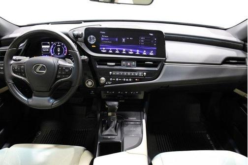2022 Lexus ES 350 Ultra Luxury