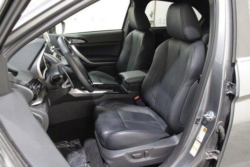 Mercury Gray Metallic 2024 Mitsubishi Eclipse Cross SE