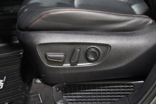 2021 Toyota Sienna XSE 7 Passenger