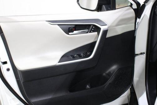 2020 Toyota RAV4 Limited