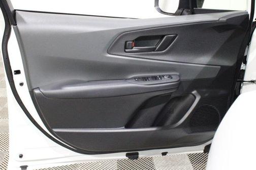 2023 Toyota Prius LE