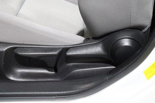 2023 Toyota Prius LE