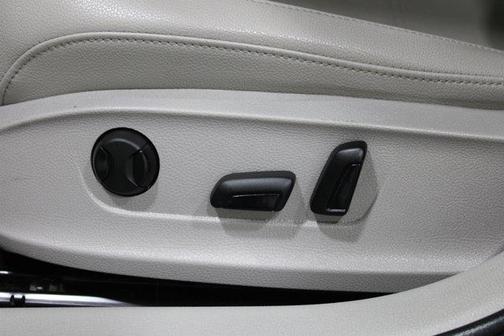 2019 Volkswagen Passat 2.0T Wolfsburg