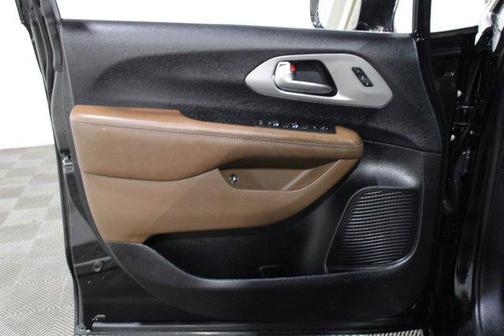 2021 Chrysler Pacifica Hybrid Limited