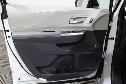 2023 Toyota Sienna Limited