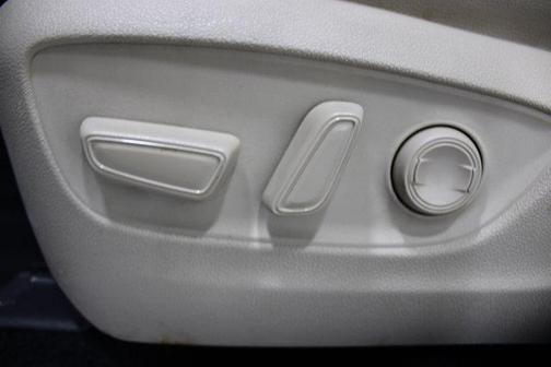 Wind Chill Pearl 2022 Toyota Highlander Limited