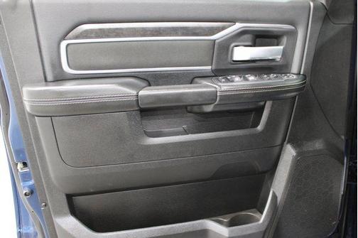 Patriot Blue Pearlcoat 2024 RAM 2500 Big Horn