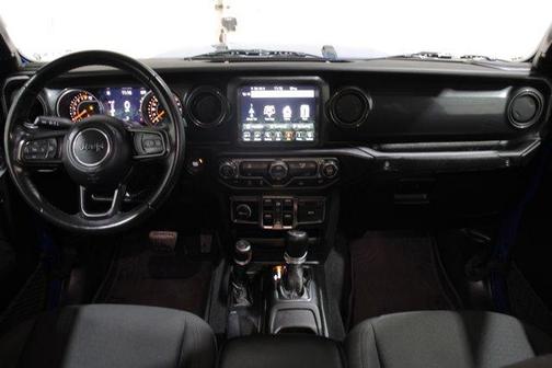 2022 Jeep Gladiator Sport