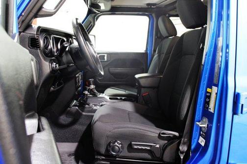 2022 Jeep Gladiator Sport