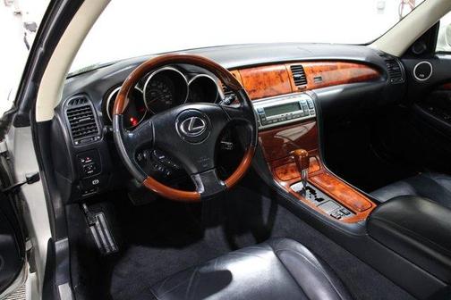 2005 Lexus SC 430
