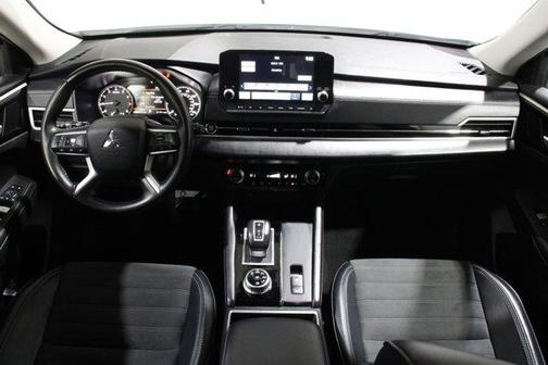 2024 Mitsubishi Outlander SE Black Edition