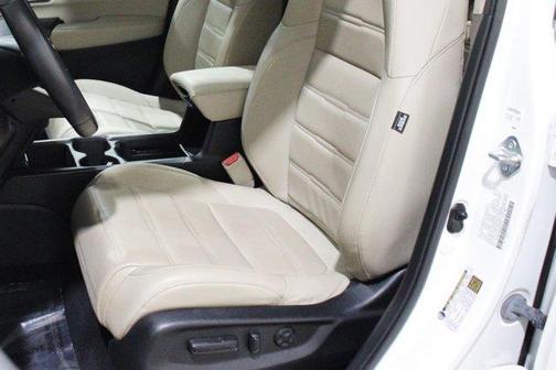 Platinum White Pearl 2022 Honda CR-V EX-L