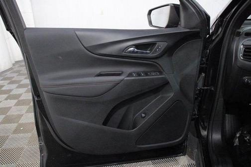 Mosaic Black Metallic 2022 Chevrolet Equinox RS