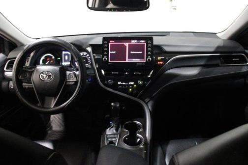 Ice Edge 2023 Toyota Camry Hybrid SE