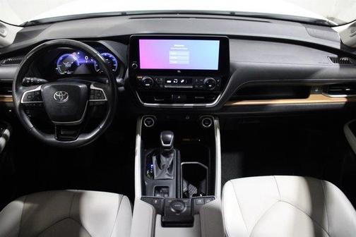 2024 Toyota Grand Highlander Hybrid LIMITED