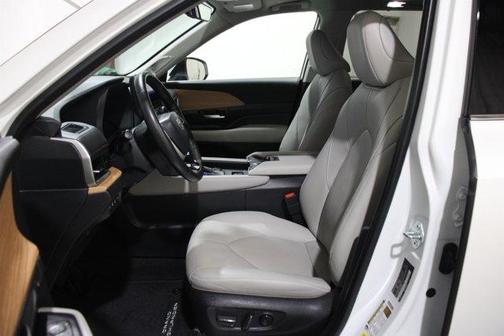 2024 Toyota Grand Highlander Hybrid LIMITED