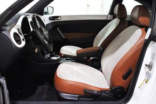 Pure White 2015 Volkswagen Beetle Auto 1.8T