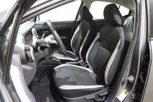 Gray 2021 Nissan Versa 1.6 SV