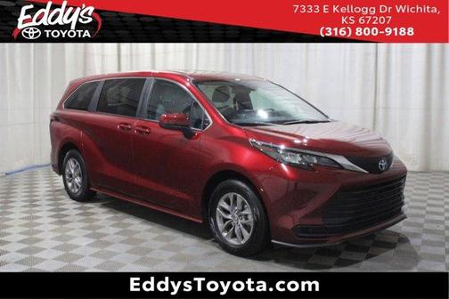2025 Toyota Sienna LE
