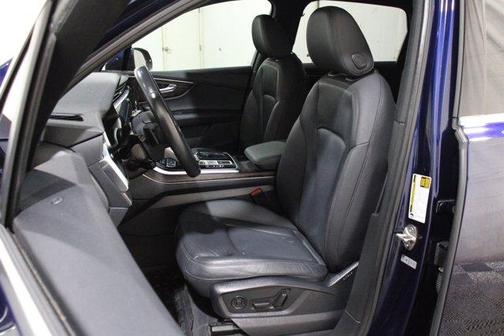 Navarra Blue Metallic 2021 Audi Q7 45 Premium Plus