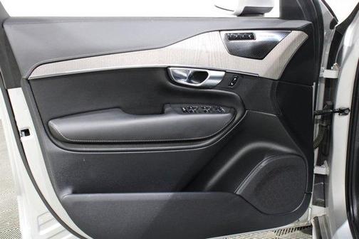 2022 Volvo XC90 T6 Inscription 6 Passenger