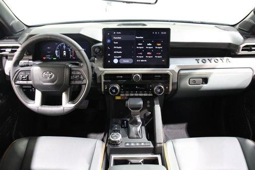 2025 Toyota Tacoma Hybrid TRAILHUNTER