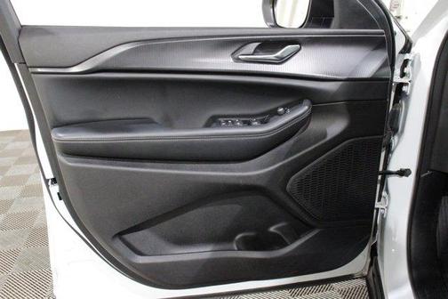 2024 Jeep Grand Cherokee Laredo X