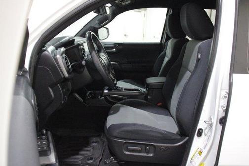 Super White 2021 Toyota Tacoma TRD Sport
