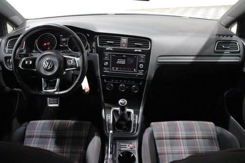 Deep Black Pearl Effect 2019 Volkswagen Golf GTI 2.0T S