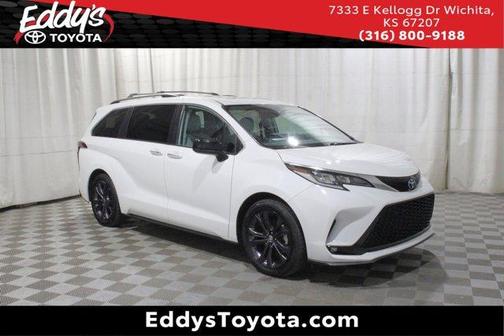 2022 Toyota Sienna XSE 7 Passenger