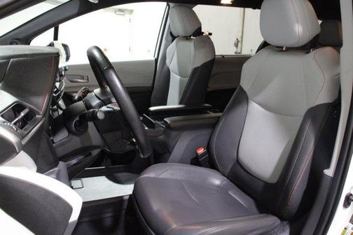 2022 Toyota Sienna XSE 7 Passenger