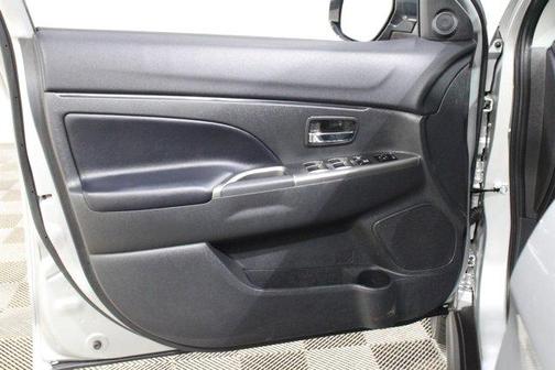 2025 Mitsubishi Outlander Sport S