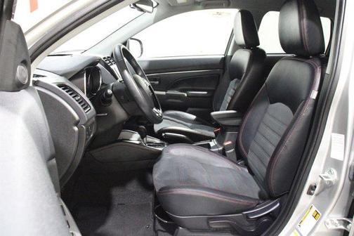 2025 Mitsubishi Outlander Sport S