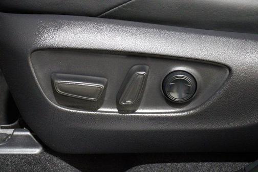 2022 Toyota Venza XLE