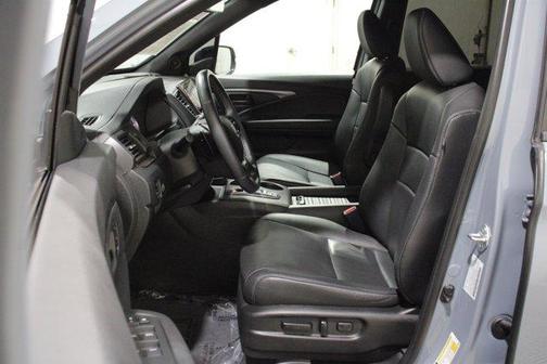 Sonic Gray Pearl 2023 Honda Passport EX-L