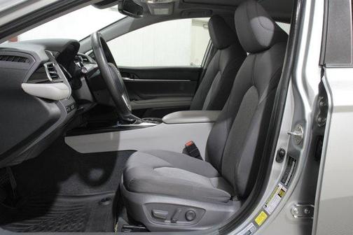 2020 Toyota Camry Hybrid LE