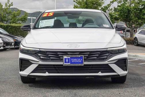 White 2025 Hyundai ELANTRA SEL Sport