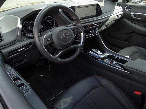Photo 2 of 22 of 2020 Hyundai Sonata SEL Plus