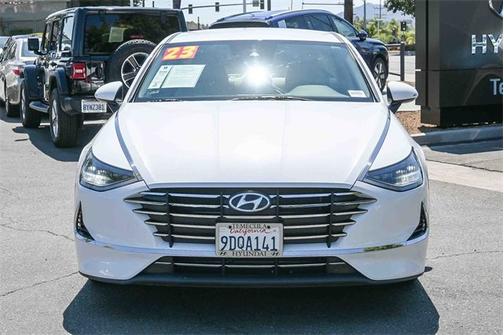 2023 Hyundai SONATA SE