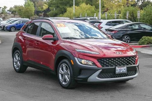 2023 Hyundai KONA SEL