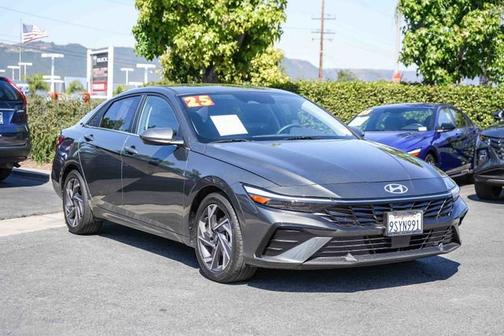 Gray 2025 Hyundai ELANTRA SEL Convenience